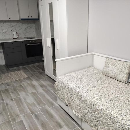 Студио В Центъра На Град Бургас. Ngoại thất bức ảnh
